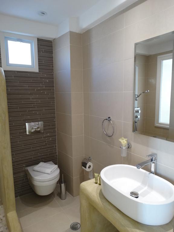 Naxos Oceamo Hotel Naxos City Room photo